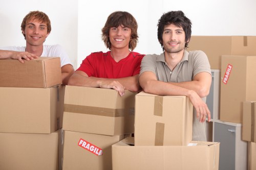 South Hornchurch property access and parking considerations for removals
