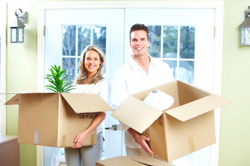 Commercial and residential man and van transport service in South Hornchurch